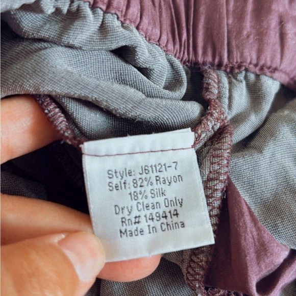 Johnny Was LA Ombre Cheetah Velvet Cuffed Ankle Pull On Pants Silk Blend XS - Picture 6 of 6